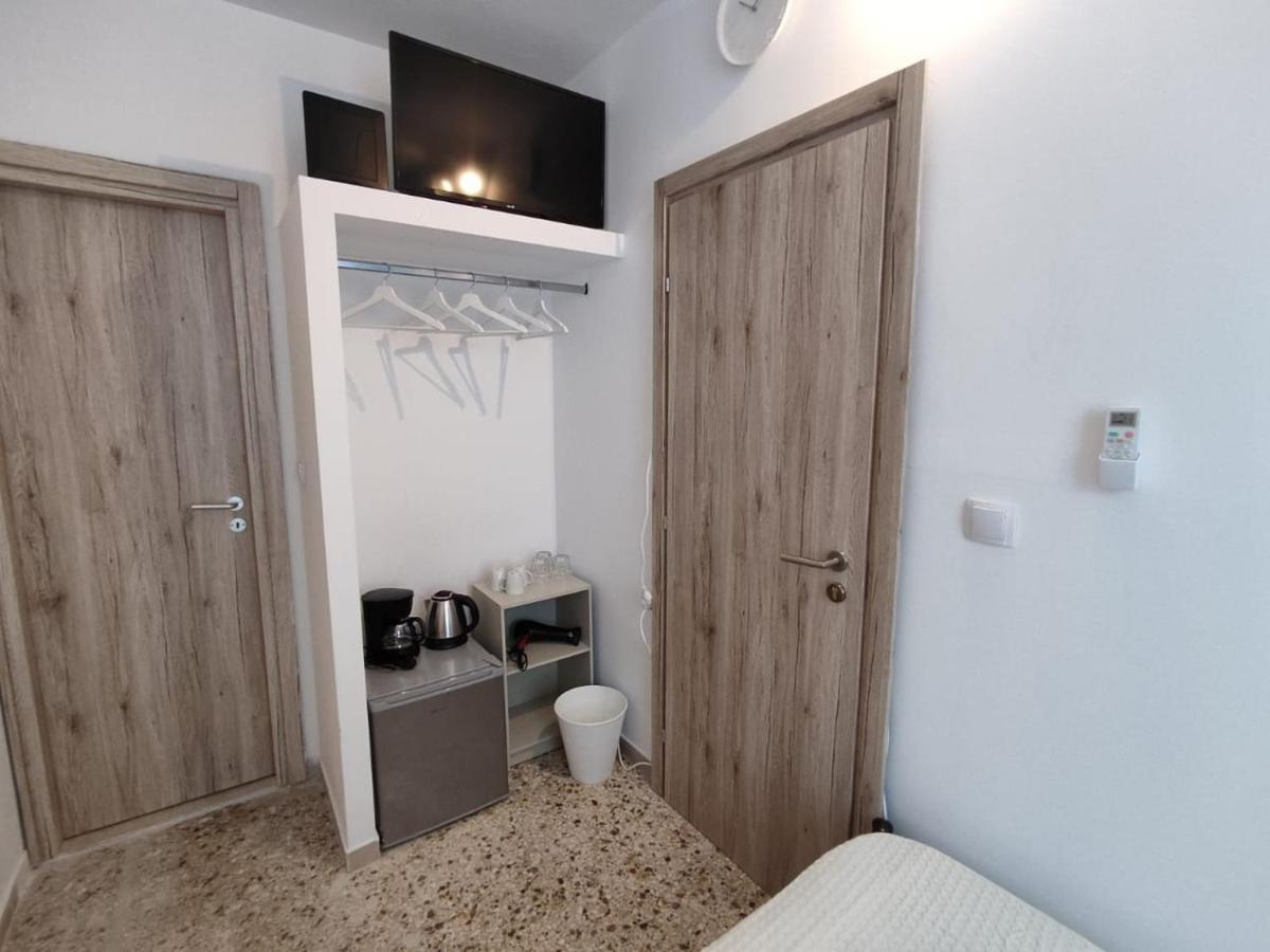 Pure Urban Acropolis Metro Petralona Apartment Athena Bagian luar foto